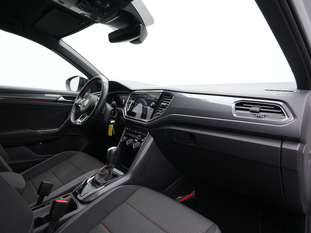 Volkswagen T-Roc (P028JP) met abonnement