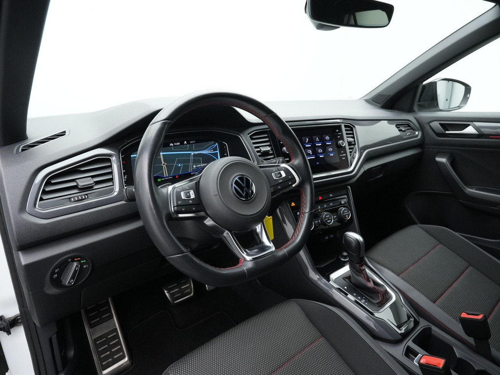 Volkswagen T-Roc (P028JP) met abonnement