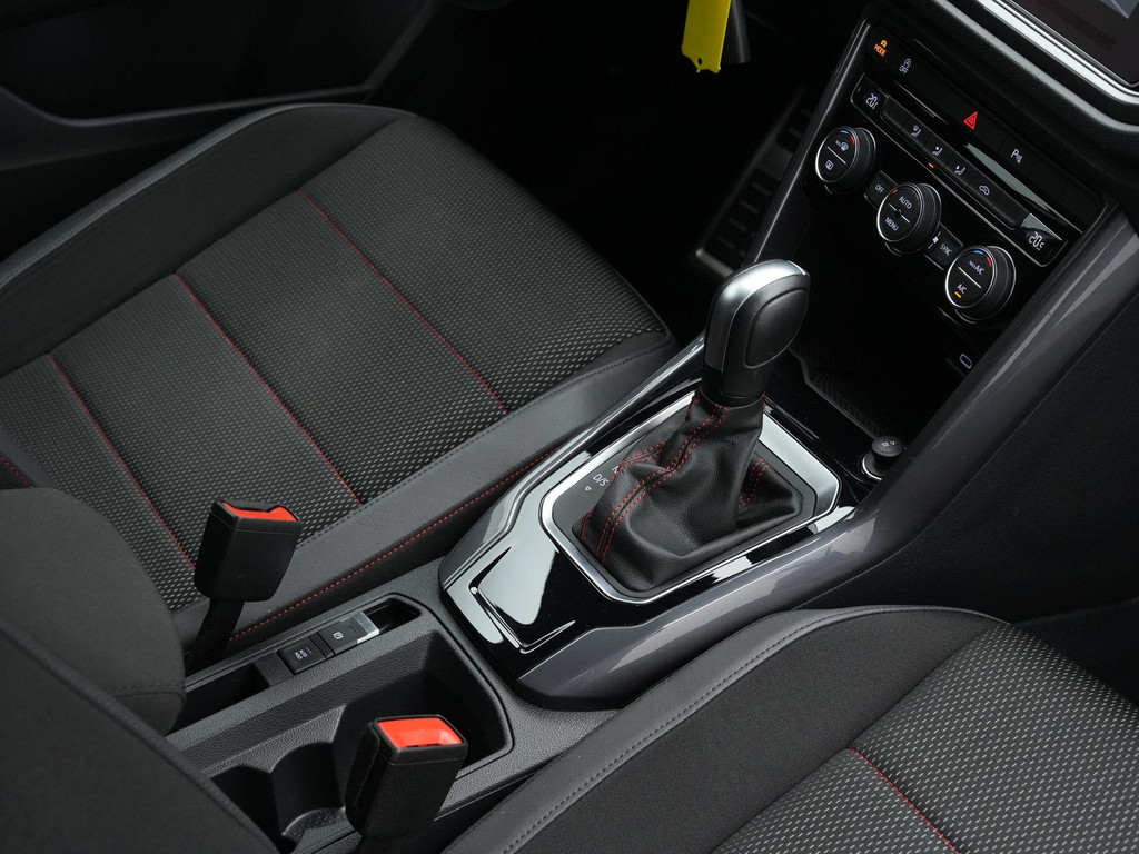 Volkswagen T-Roc (P028JP) met abonnement