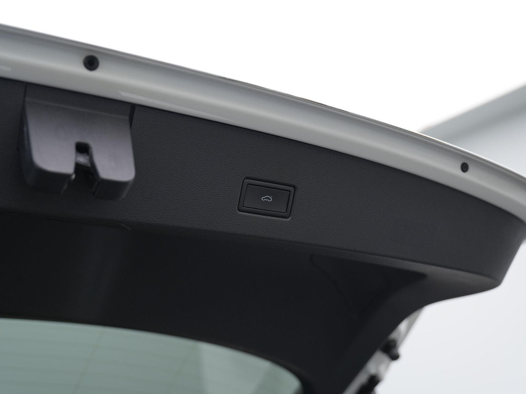 Volkswagen T-Roc (P028JP) met abonnement