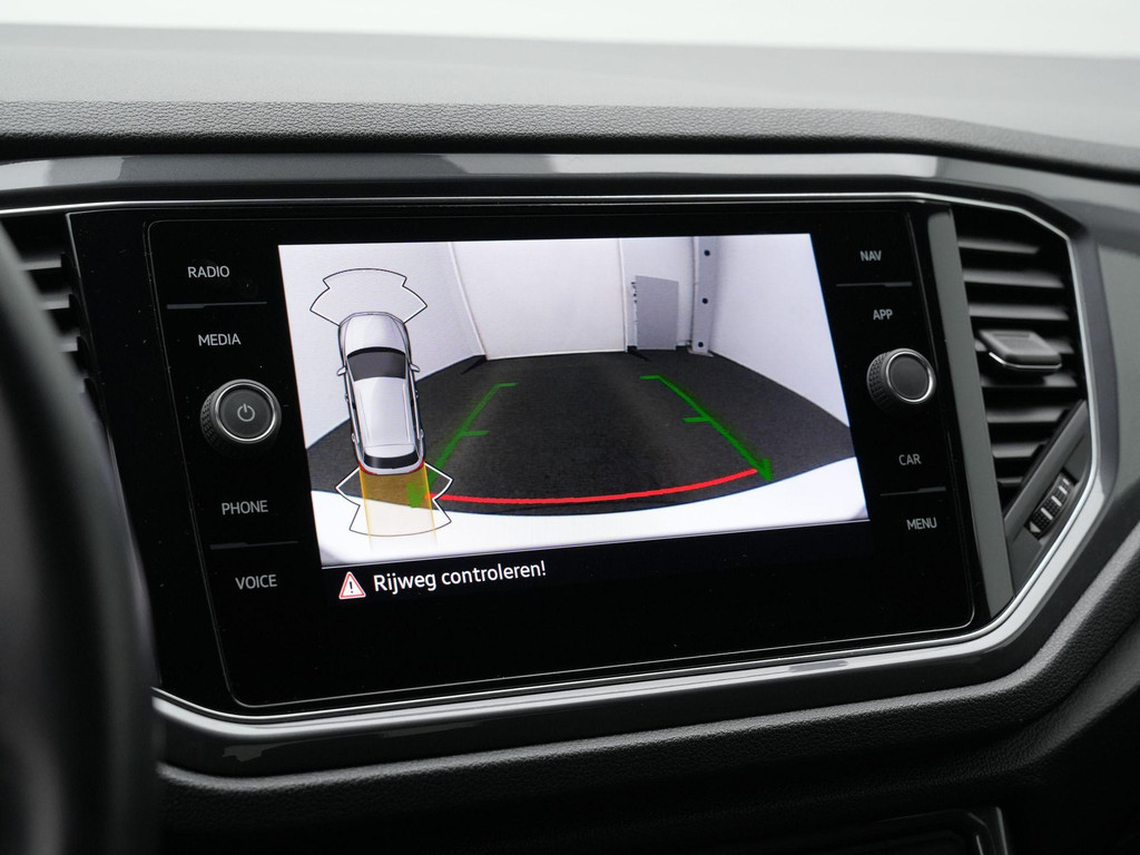 Volkswagen T-Roc (P028JP) met abonnement