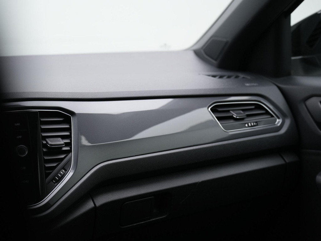 Volkswagen T-Roc (P028JP) met abonnement