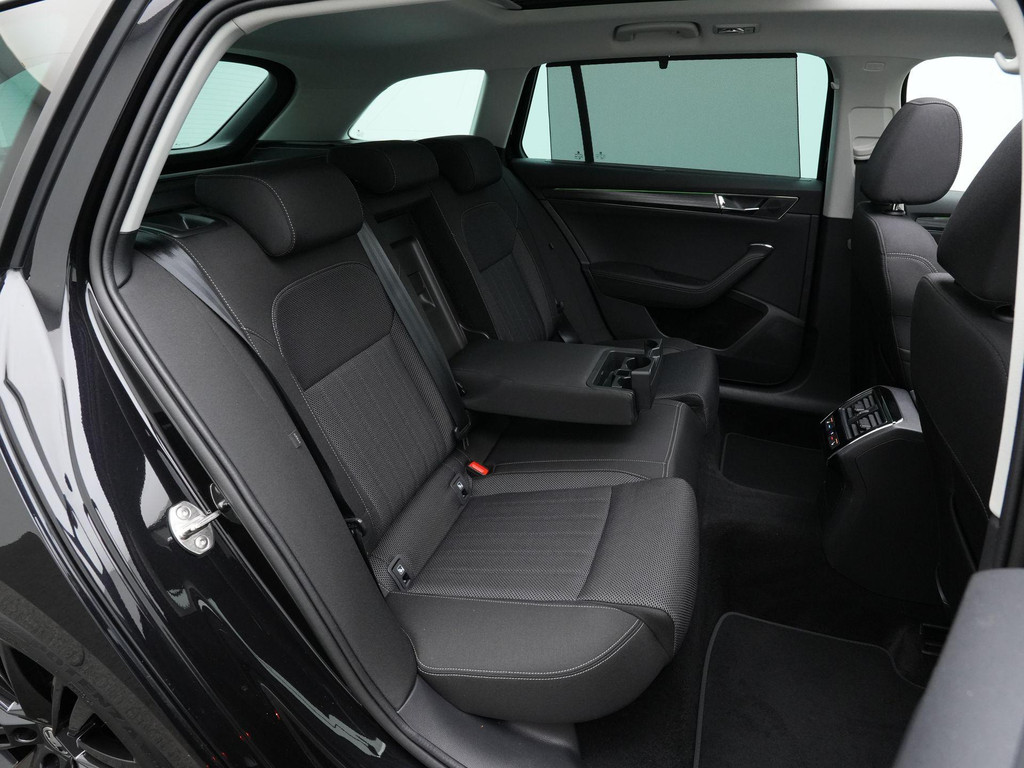 ŠKODA Superb (KFV55Z) met abonnement