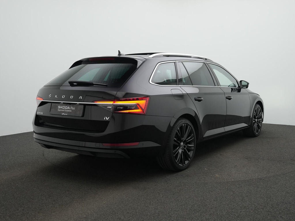 ŠKODA Superb (KFV55Z) met abonnement