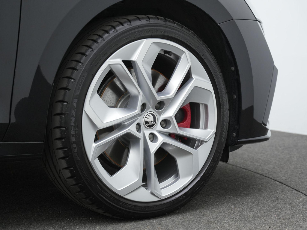 ŠKODA Octavia (KJK02L) met abonnement