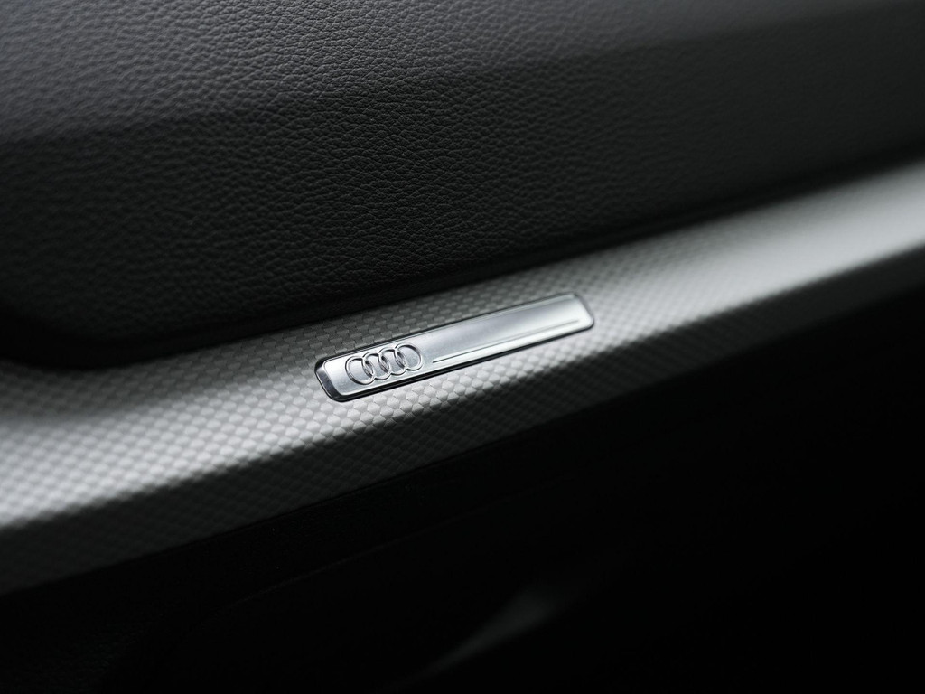 Audi Q2 (N772ST) met abonnement