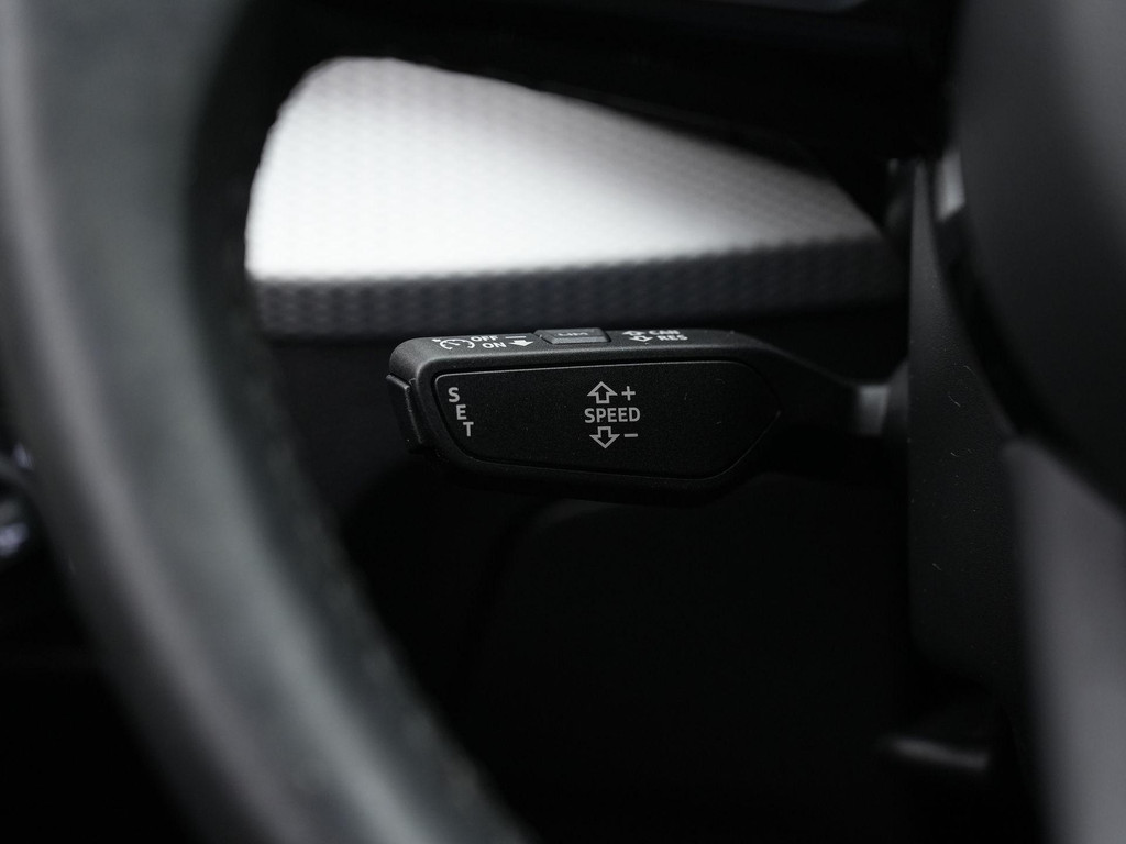 Audi Q2 (N772ST) met abonnement