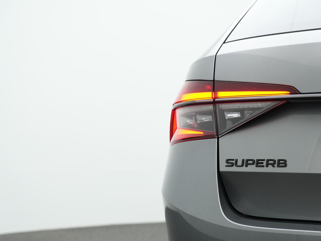 ŠKODA Superb (KBT99F) met abonnement