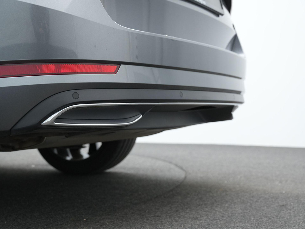 ŠKODA Superb (KBT99F) met abonnement