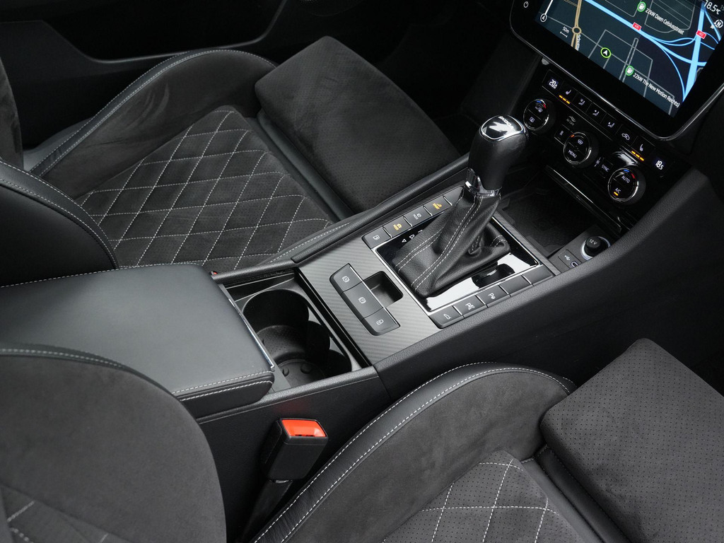 ŠKODA Superb (KBT99F) met abonnement