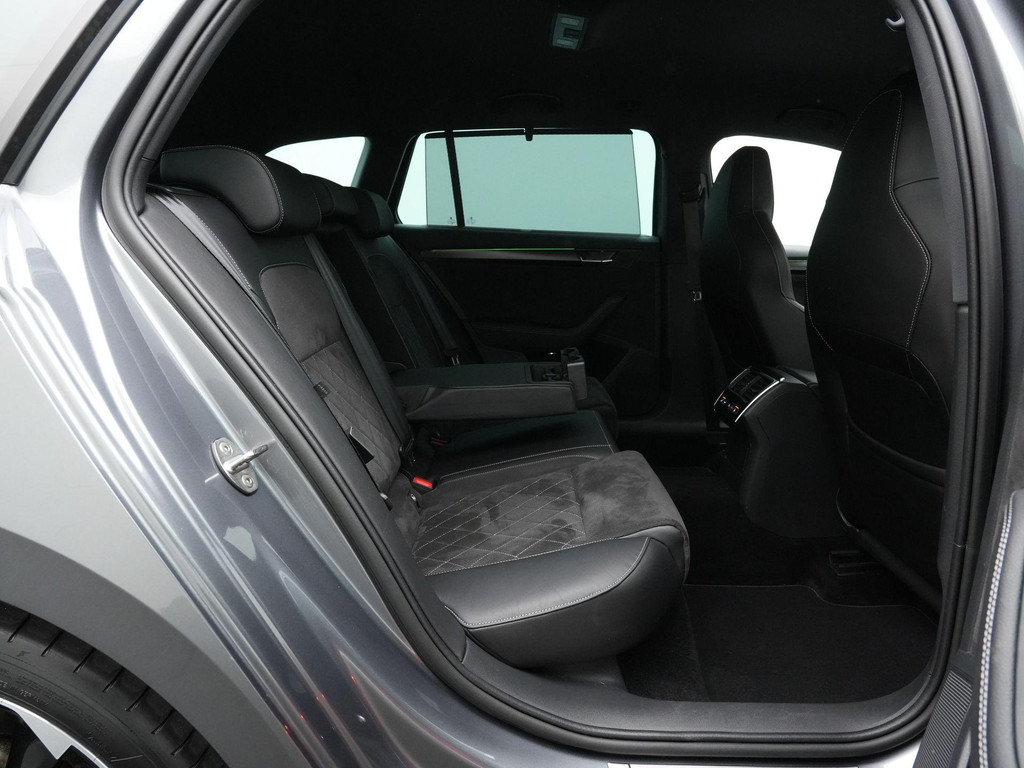ŠKODA Superb (KBT99F) met abonnement