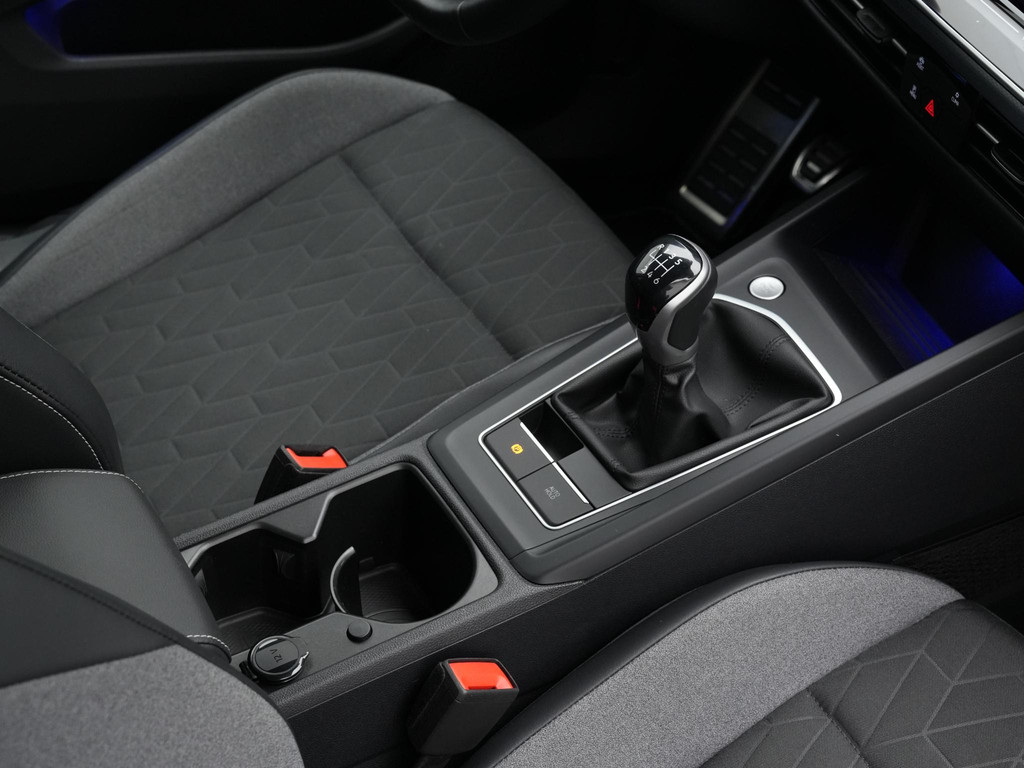 Volkswagen GOLF Variant (KHS75B) met abonnement