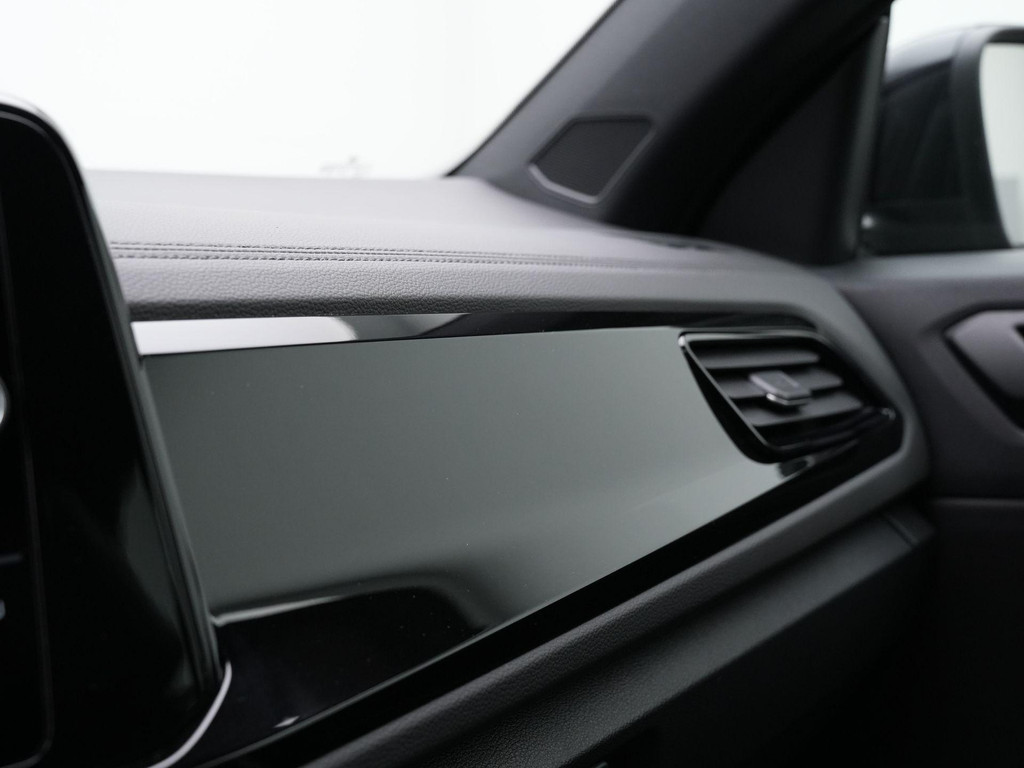 Volkswagen T-Roc Cabrio (JXG41K) met abonnement