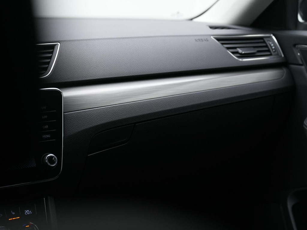 ŠKODA Superb (KBT39G) met abonnement