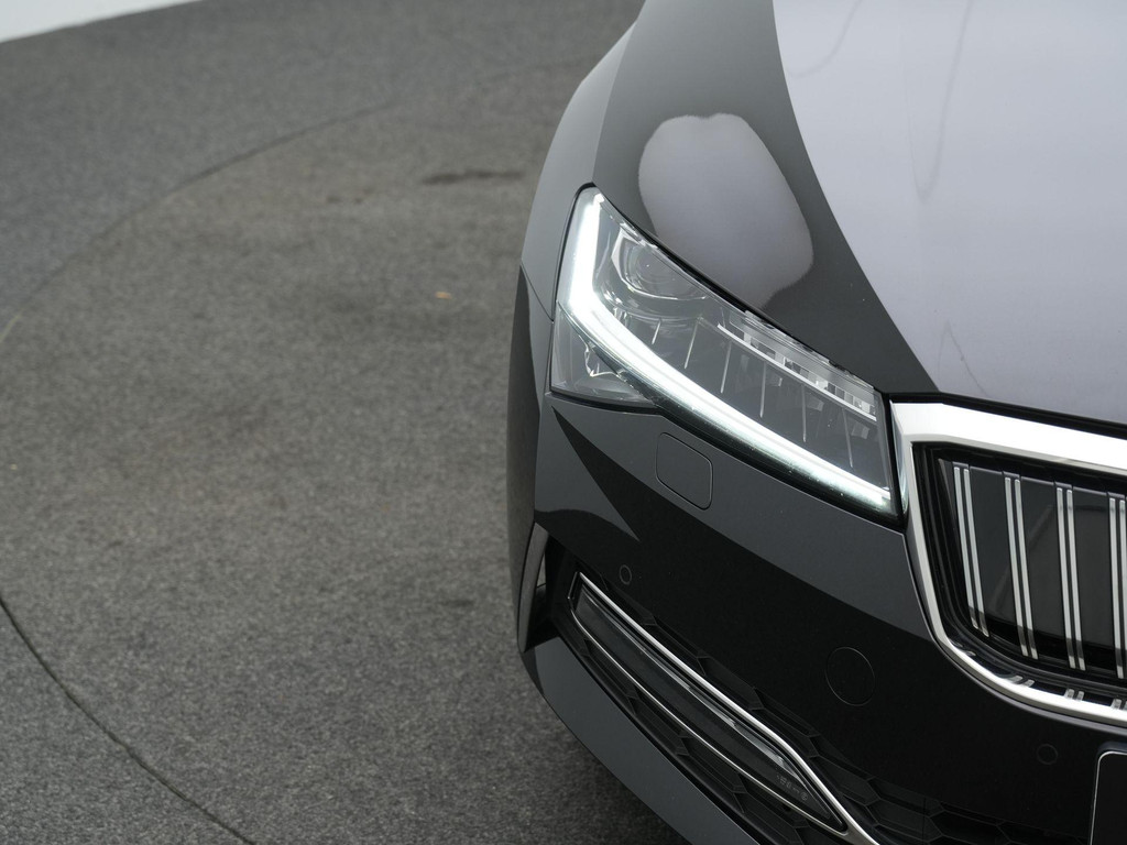 ŠKODA Superb (KBT39G) met abonnement