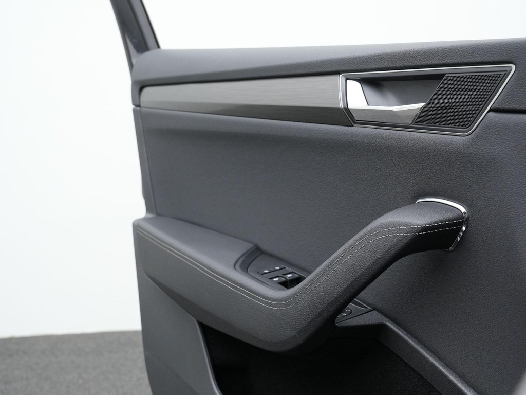 ŠKODA Superb (KBT39G) met abonnement