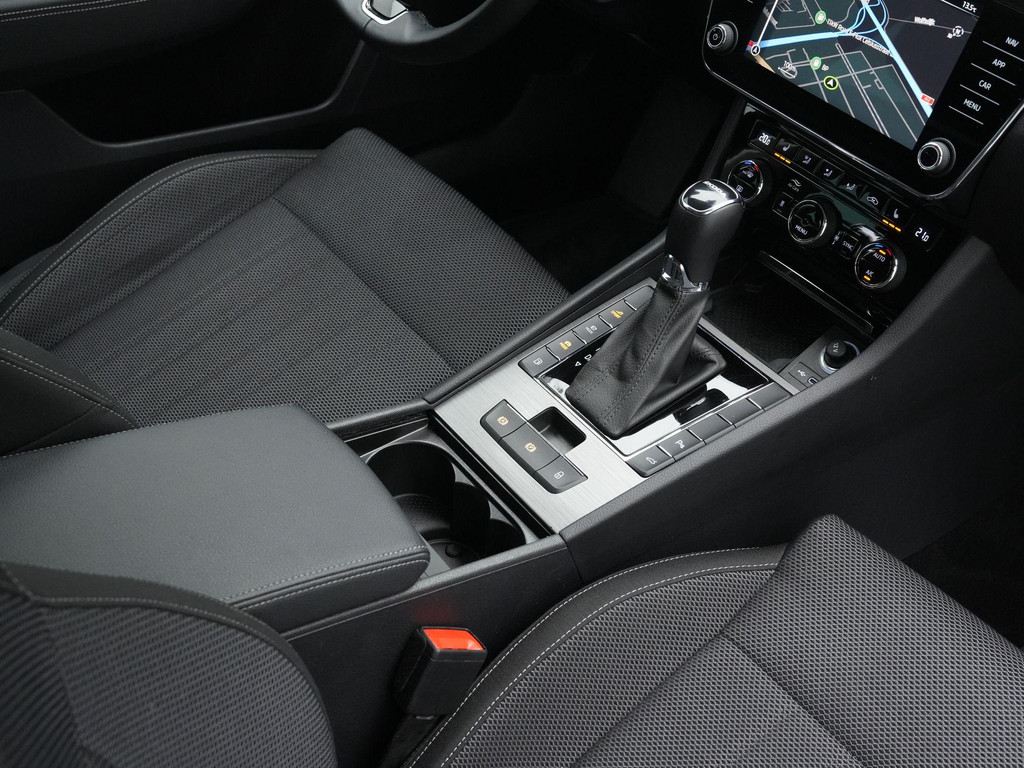 ŠKODA Superb (KBT39G) met abonnement