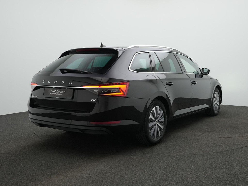 ŠKODA Superb (KBT39G) met abonnement
