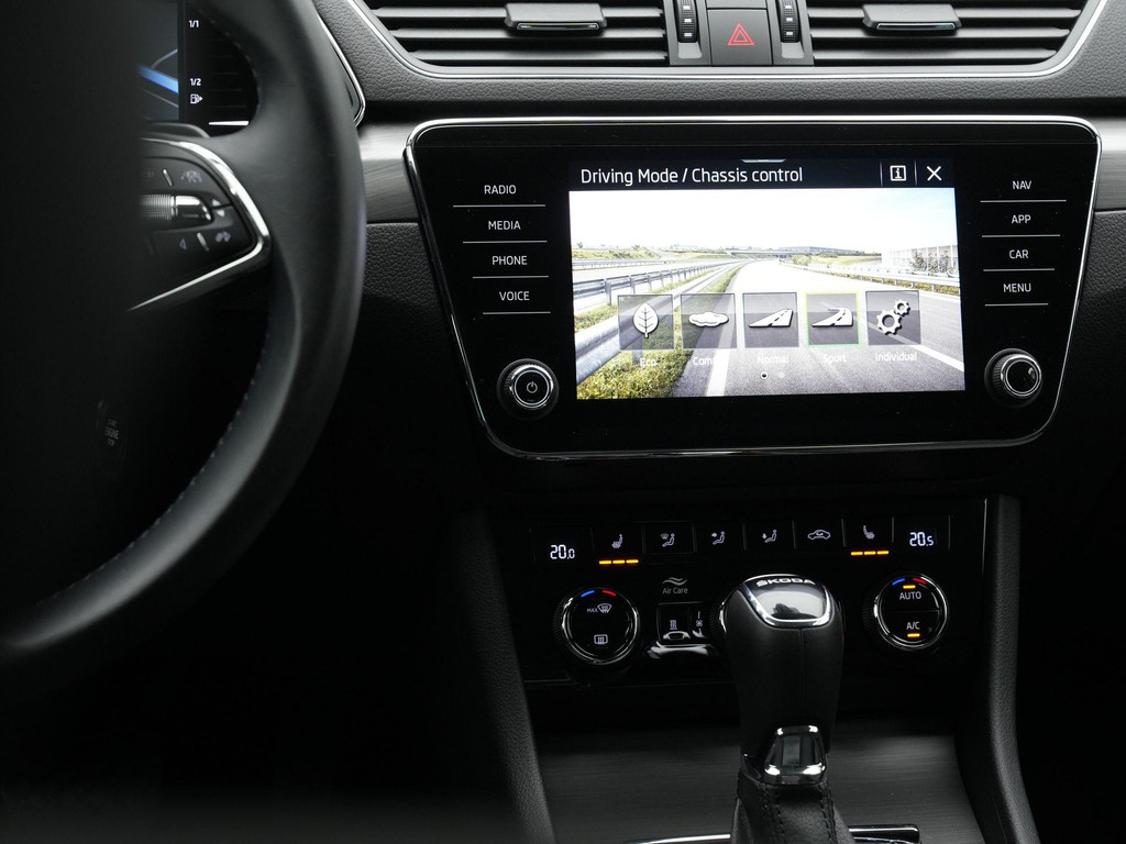 ŠKODA Superb (KBT39G) met abonnement