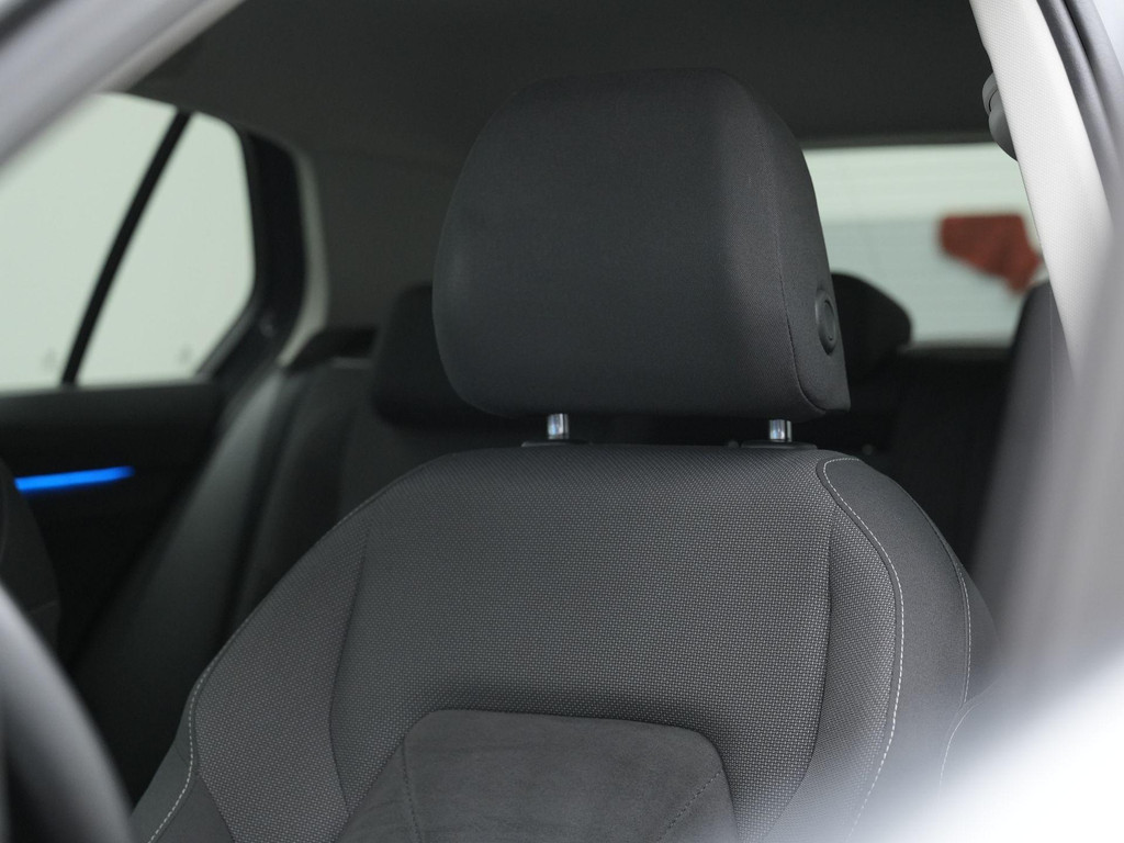 Volkswagen Golf (J250XG) met abonnement
