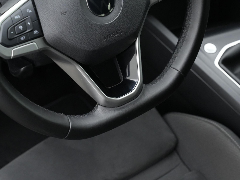 Volkswagen Golf (J250XG) met abonnement