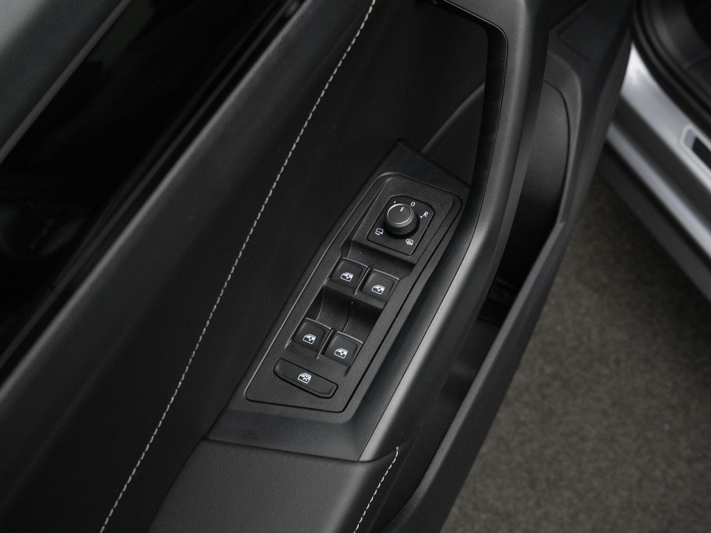 Volkswagen T-Roc (HVR17S) met abonnement