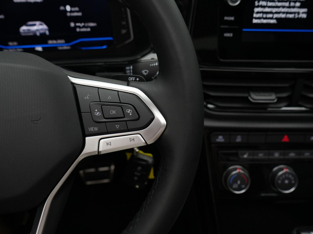 Volkswagen T-Roc (HVR17S) met abonnement