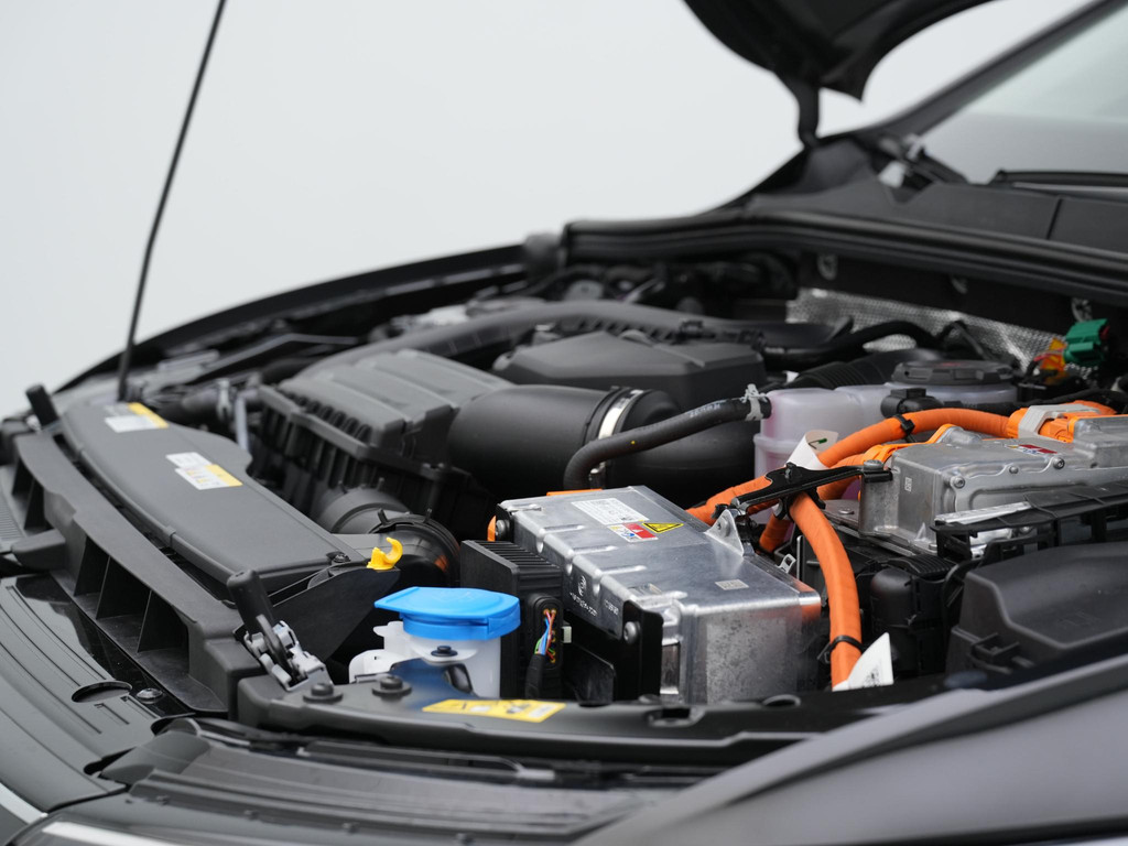 Volkswagen Golf (HXN46G) met abonnement