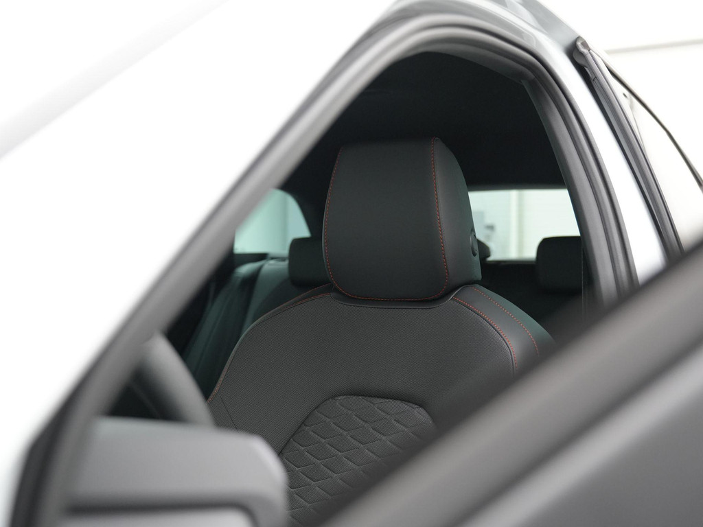 Seat Leon Sportstourer (GGS16R) met abonnement