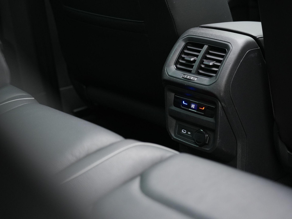 Volkswagen Tiguan (KJX97K) met abonnement