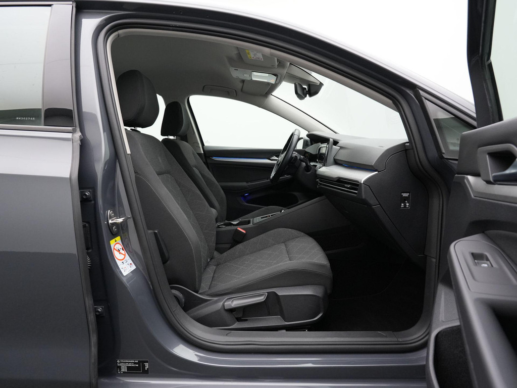 Volkswagen Golf (KGD04G) met abonnement