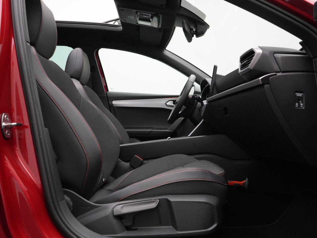 Seat Leon Sportstourer (GGT97R) met abonnement