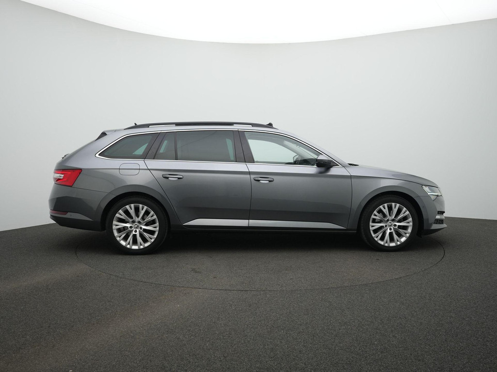 ŠKODA Superb (KHR41D) met abonnement