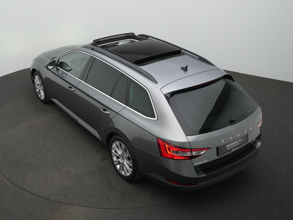 ŠKODA Superb (KHR41D) met abonnement