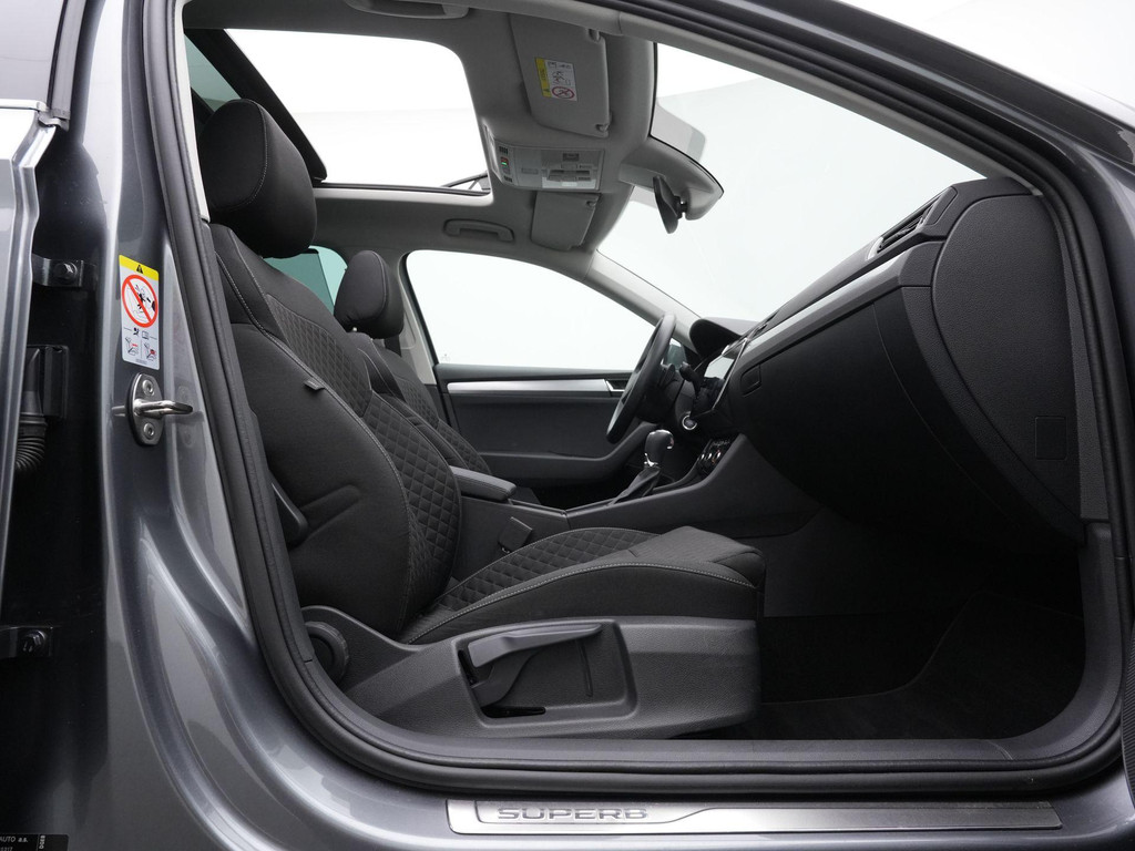 ŠKODA Superb (KHR41D) met abonnement