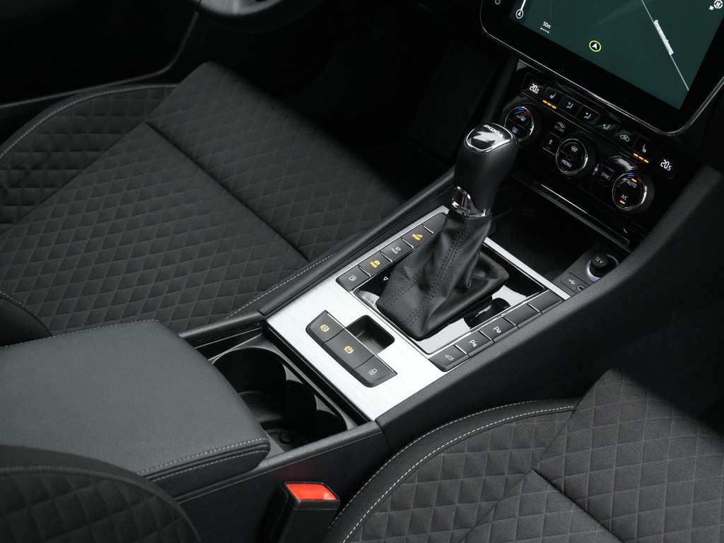 ŠKODA Superb (KHR41D) met abonnement