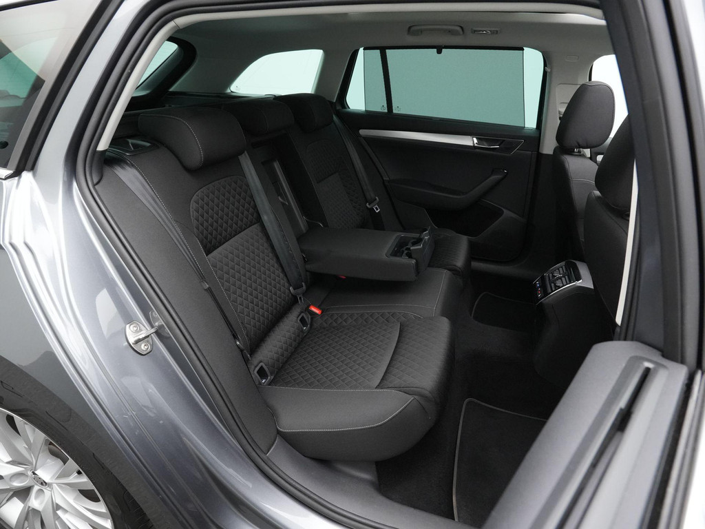 ŠKODA Superb (KHR41D) met abonnement