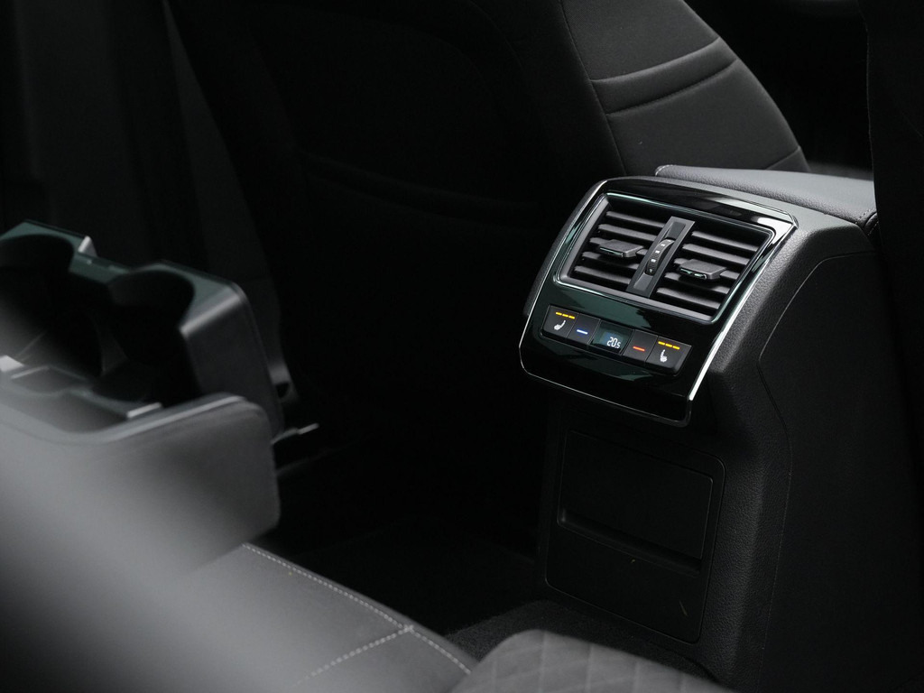 ŠKODA Superb (KHR41D) met abonnement