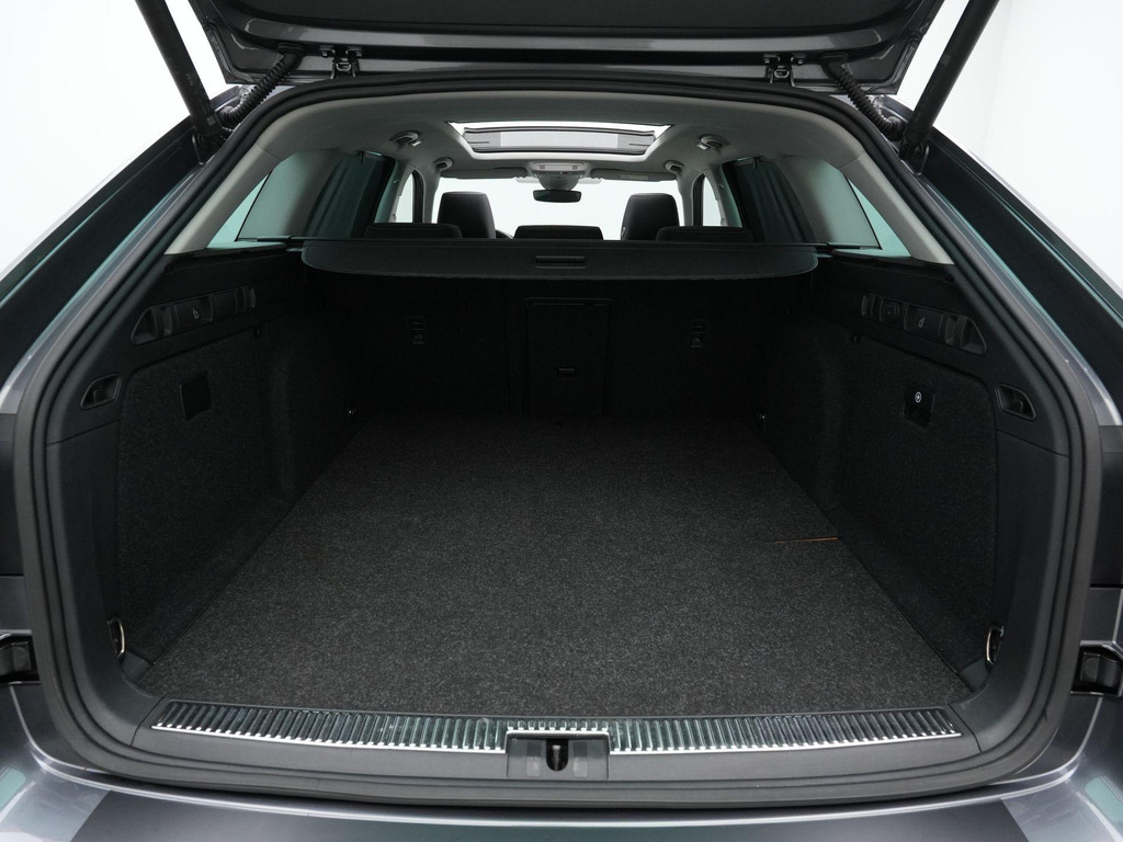 ŠKODA Superb (KHR41D) met abonnement