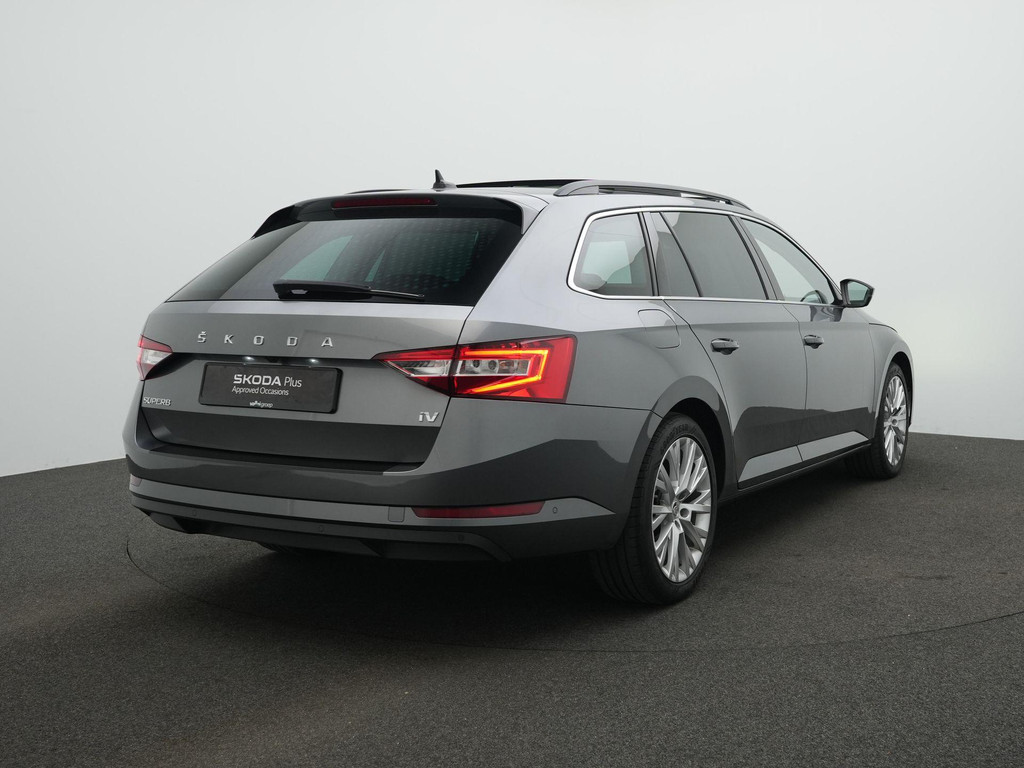 ŠKODA Superb (KHR41D) met abonnement