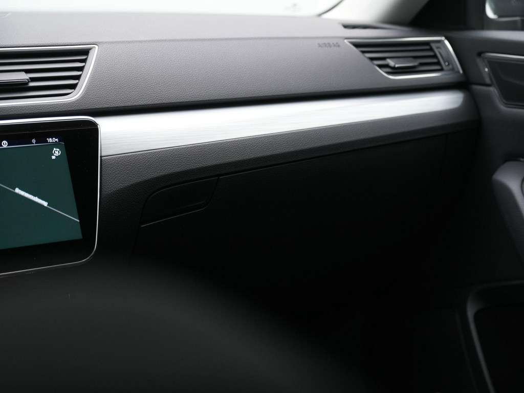 ŠKODA Superb (KHR41D) met abonnement