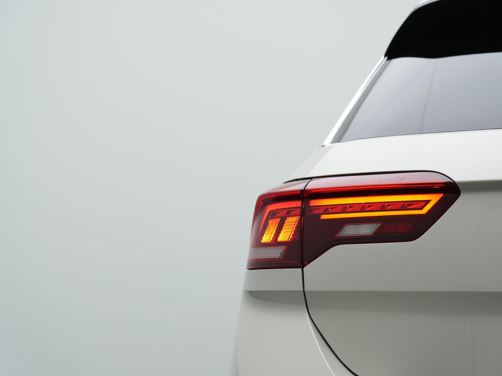 Volkswagen T-Roc (R262KJ) met abonnement