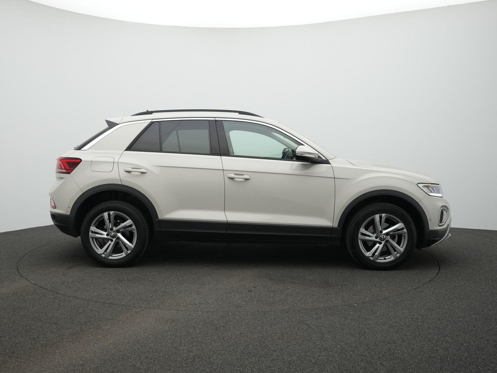 Volkswagen T-Roc (R262KJ) met abonnement