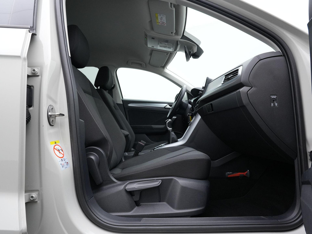 Volkswagen T-Roc (R262KJ) met abonnement