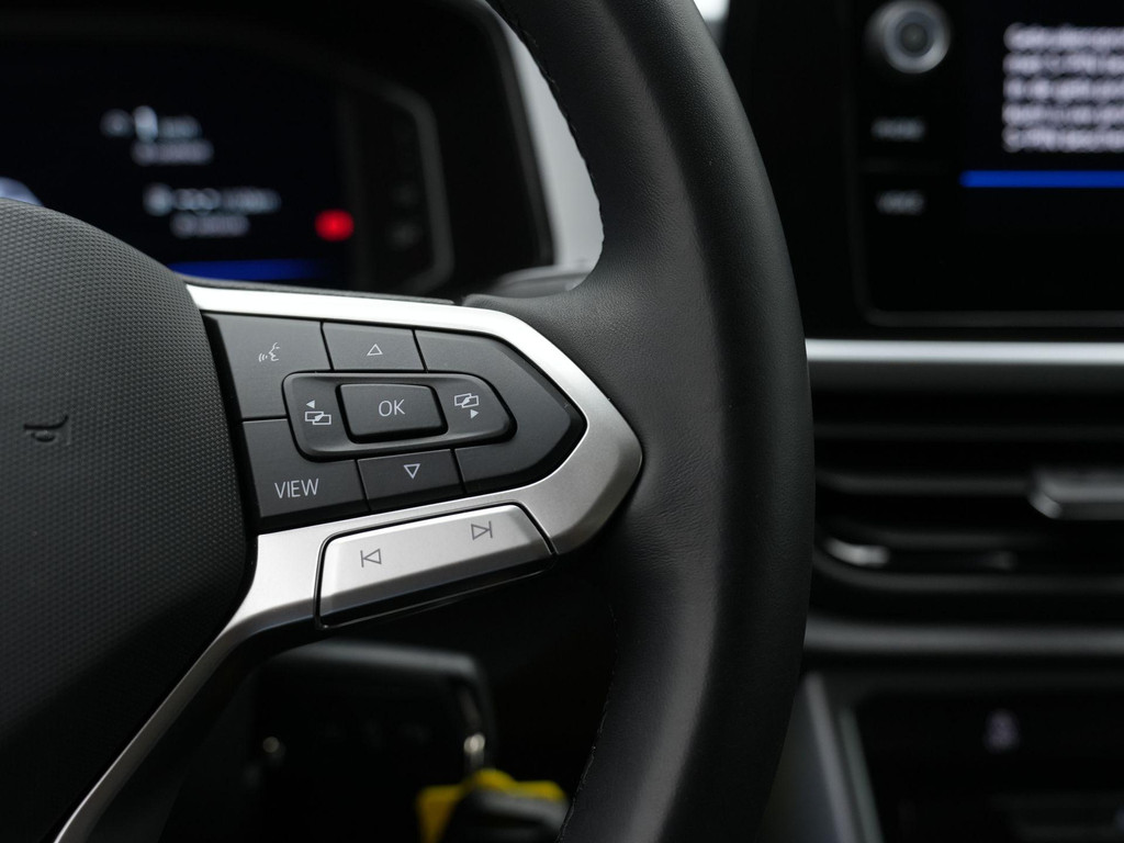 Volkswagen T-Roc (R262KJ) met abonnement