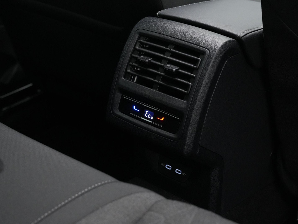 Volkswagen Golf (HXP62X) met abonnement