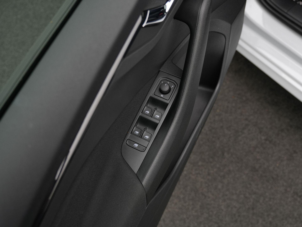 ŠKODA Kamiq (Z784JZ) met abonnement