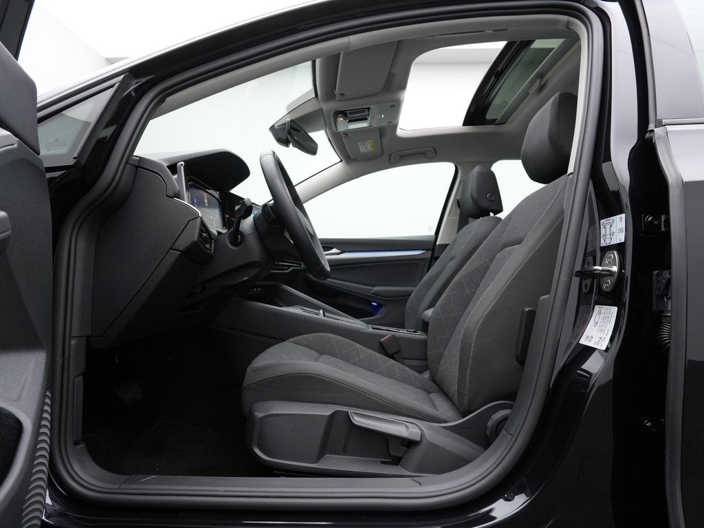 Volkswagen Golf (JTV63P) met abonnement
