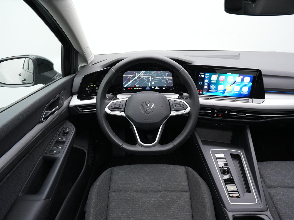 Volkswagen Golf (JTV63P) met abonnement