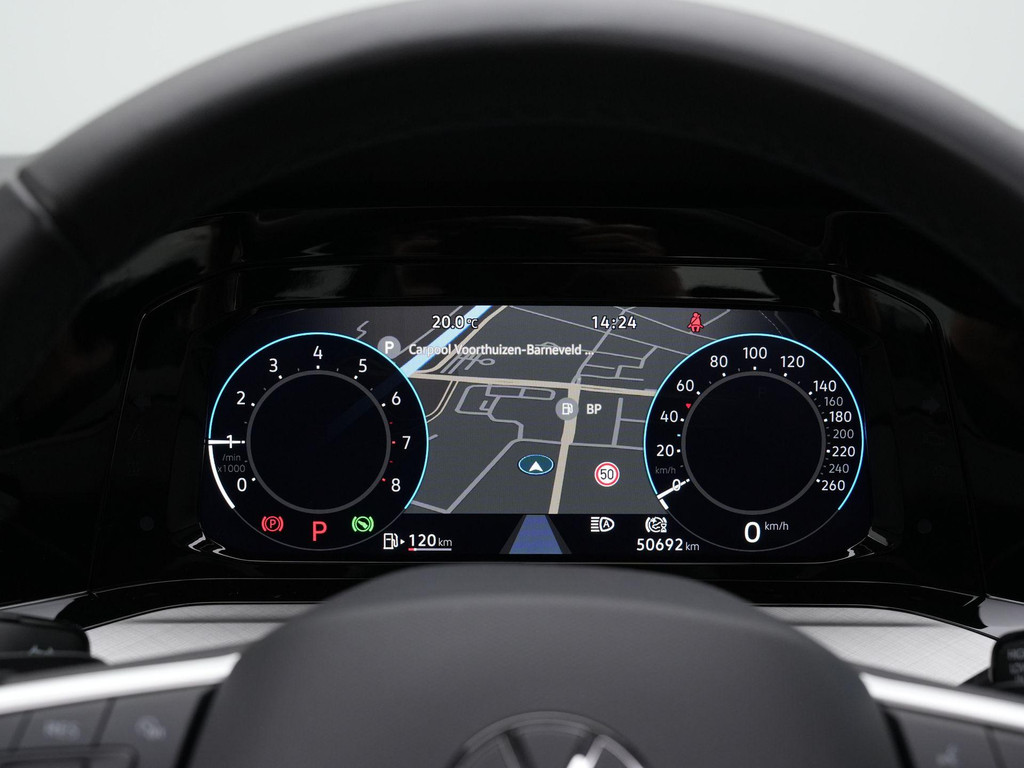 Volkswagen Golf (JTV63P) met abonnement